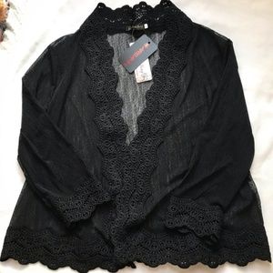 ✅ NWT Black Shrug